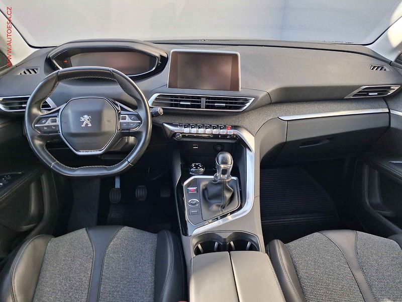 Peugeot 5008 (2018) 1.5 HDi 7míst, Allure, LED - fotka 8 z 20