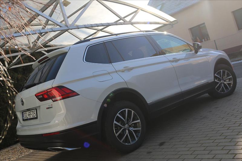 Volkswagen Tiguan Allspace 2,0 Tsi, 4motion, 7míst - fotka 10 z 44
