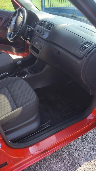 Škoda Roomster (2012) 1.2 TSI, 2012 CZ - fotka 14 z 14