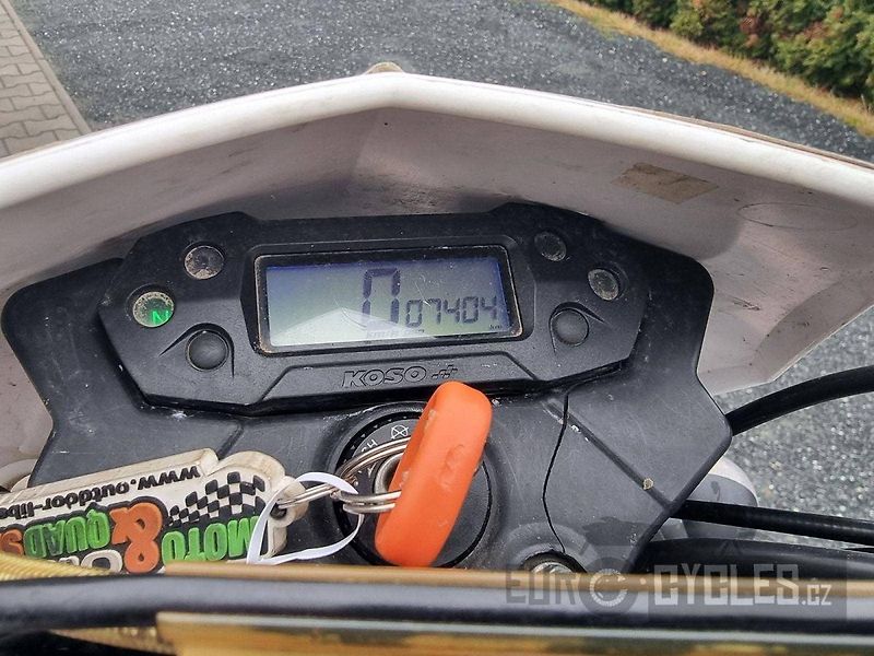 AJP PR5 250 Enduro (2014) - fotka 12 z 15