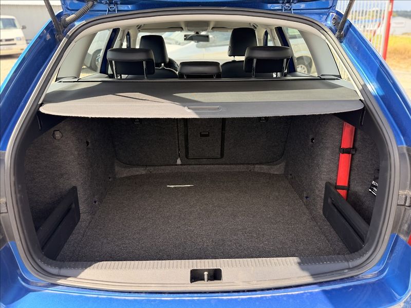 Škoda Octavia 2,0 TDI 110kW DSG XENONY - fotka 23 z 28