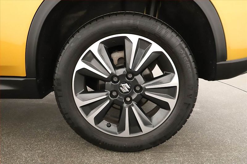 Suzuki Vitara (2021) Elegance 1.4 BoosterJet - fotka 18 z 18