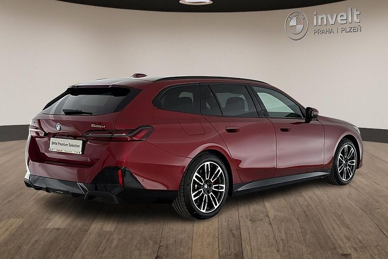 BMW Řada 5 řady 5 | 520d xDrive - fotka 3 z 24