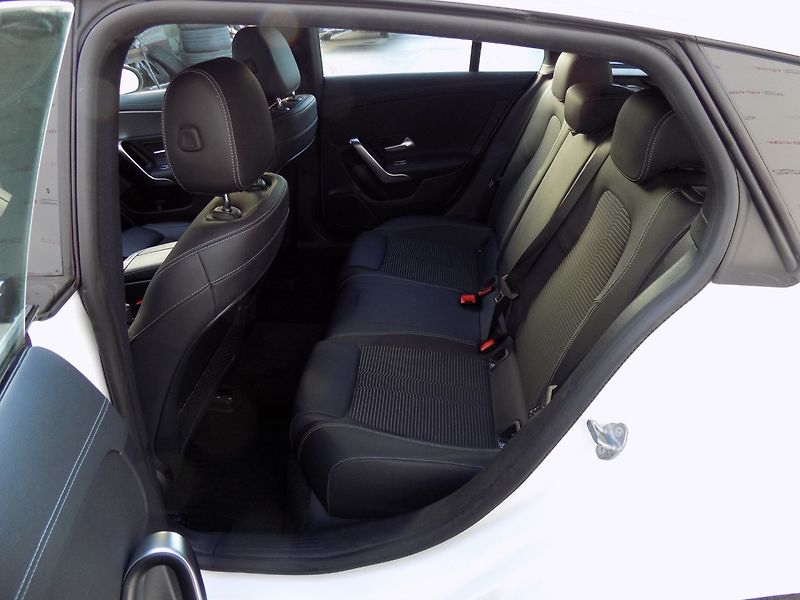 Mercedes-Benz CLA (2019) 200d/Full-Led/1.majitel/ - fotka 13 z 50