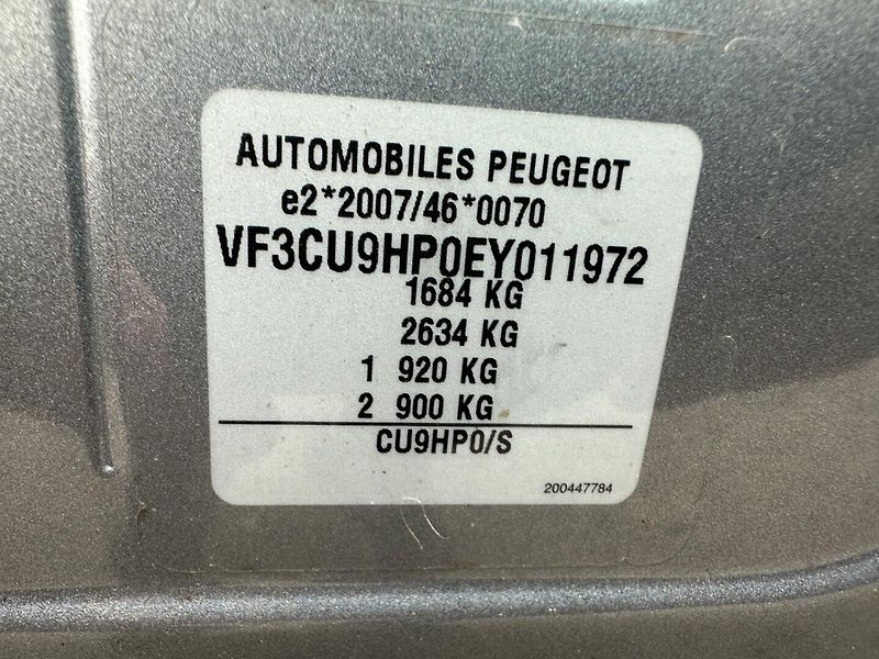 Peugeot 2008 (2014) 1.6Hdi 68Kw Allure - fotka 15 z 25
