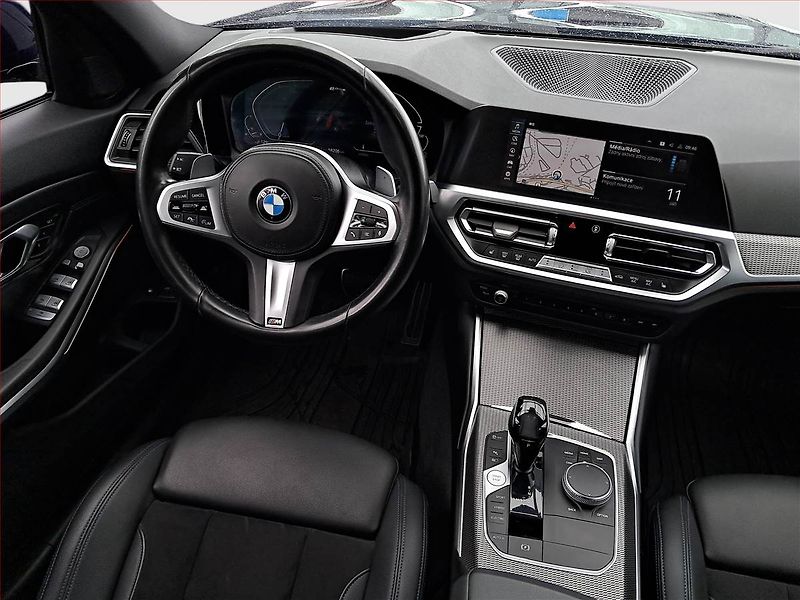 BMW Řada 3 (2021) 330 e xDrive - fotka 7 z 24