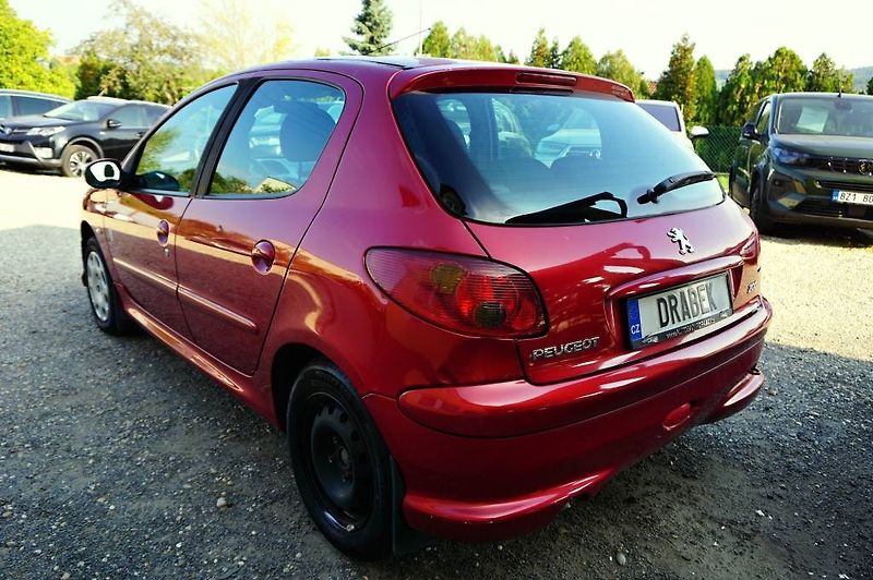 Peugeot 206 (2008) 206 GENERATION 1.4 55 kW - fotka 5 z 30