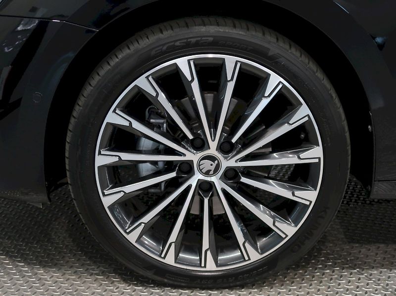 Škoda Octavia (2026) TOP SELECTION 2.0TDI 110KW DSG - fotka 12 z 47