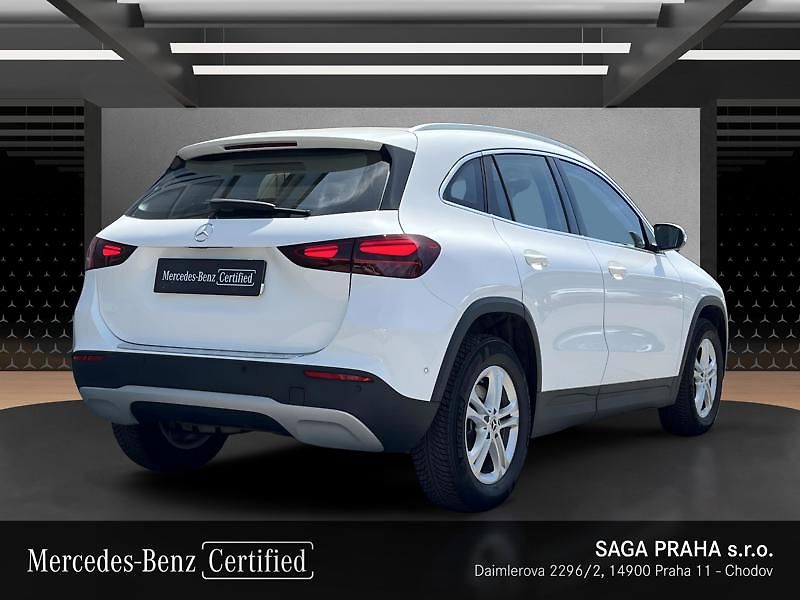 Mercedes-Benz GLA 220 4MATIC Progressive Line - fotka 4 z 21