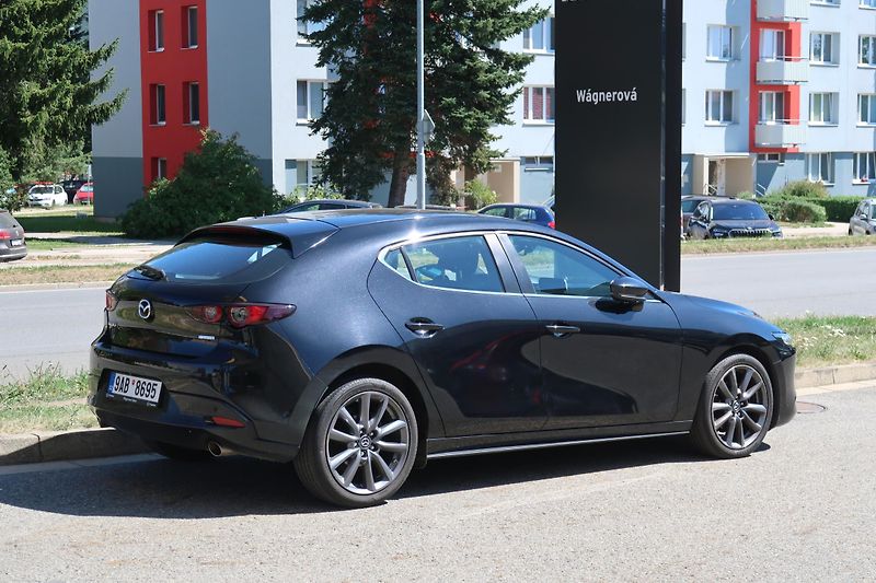 Mazda 3 HB 2,0 G150 AT Plus ČR,servisk - fotka 9 z 37