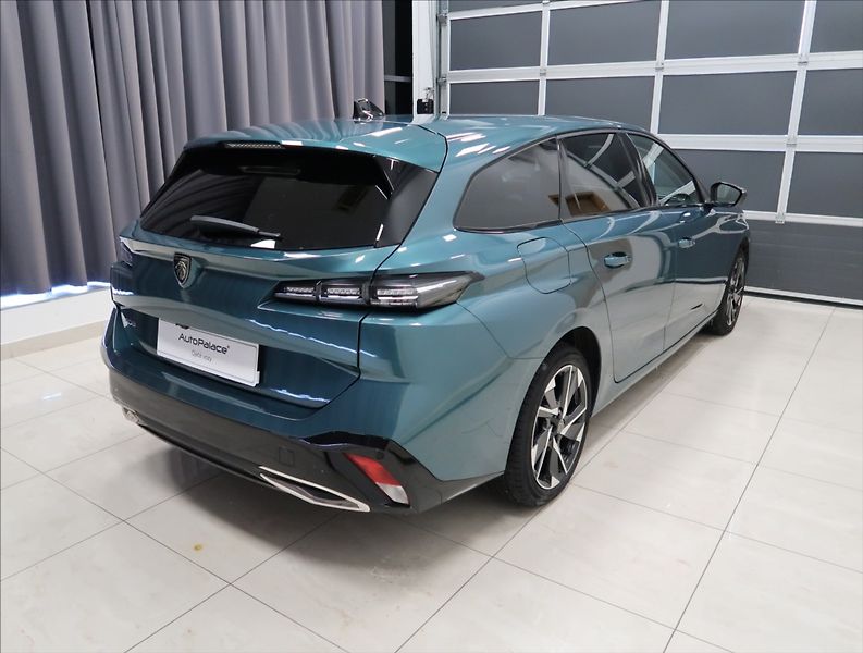 Peugeot 308 1,2 PT AT ALLURE NAVI KAMERA - fotka 4 z 29