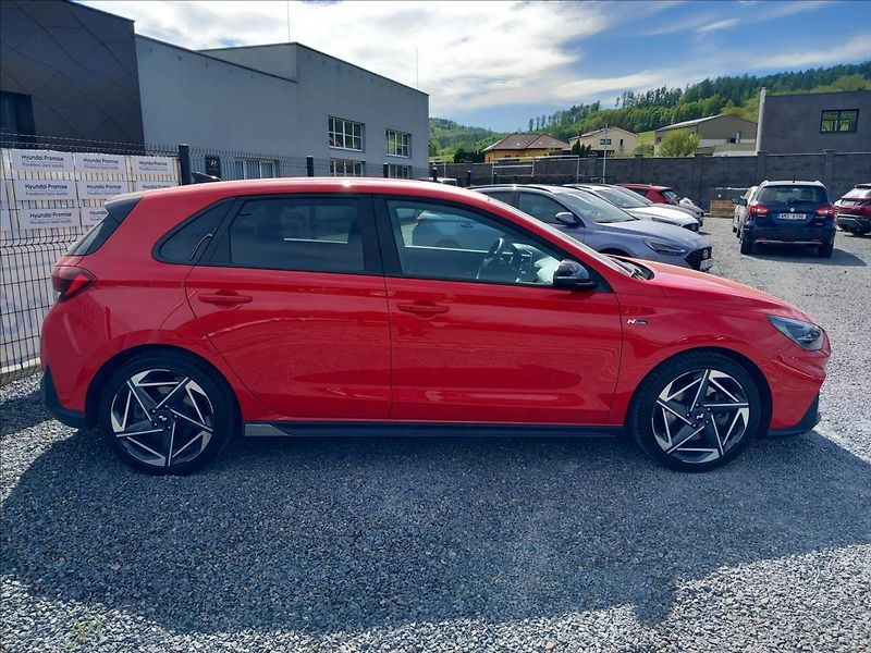 Hyundai i30 1,5 T-GDi N-LINE - fotka 5 z 26