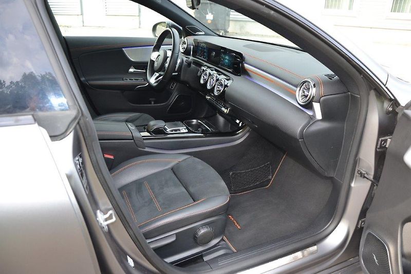 Mercedes-Benz CLA 180 d Edition 1 AMG - fotka 22 z 56