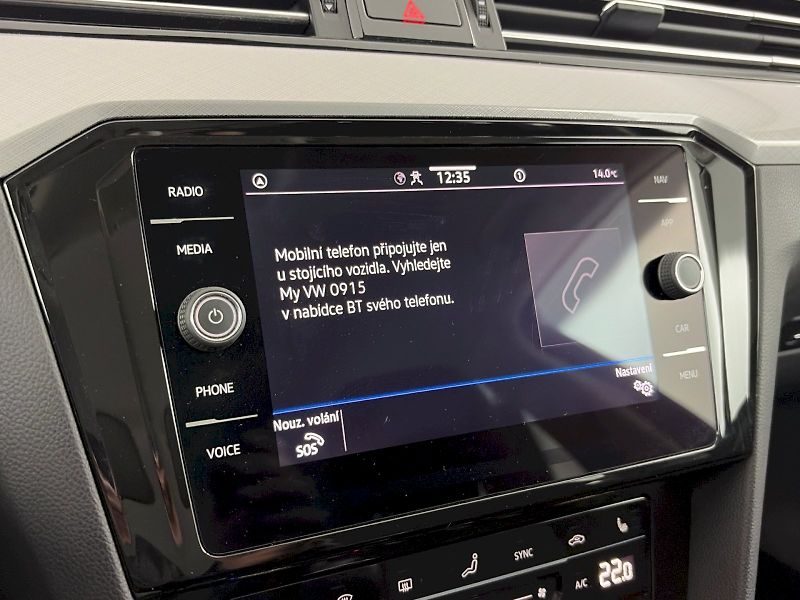 Volkswagen Passat (2022) Business 2.0 TDI 110kW - fotka 15 z 33