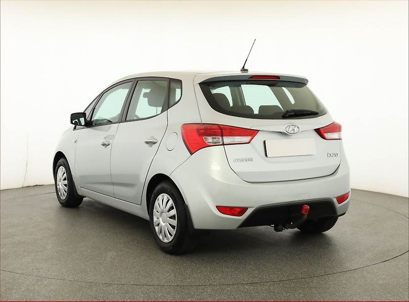 Hyundai ix20 (2011) 1.4 CVVT - fotka 4 z 12