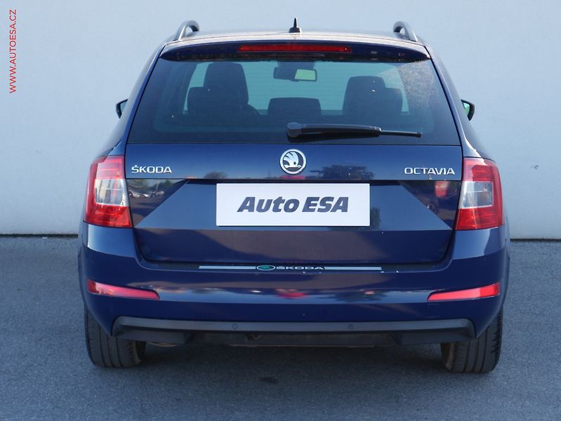 Škoda Octavia (2014) 2.0 TDi, Elegance, navi - fotka 5 z 20