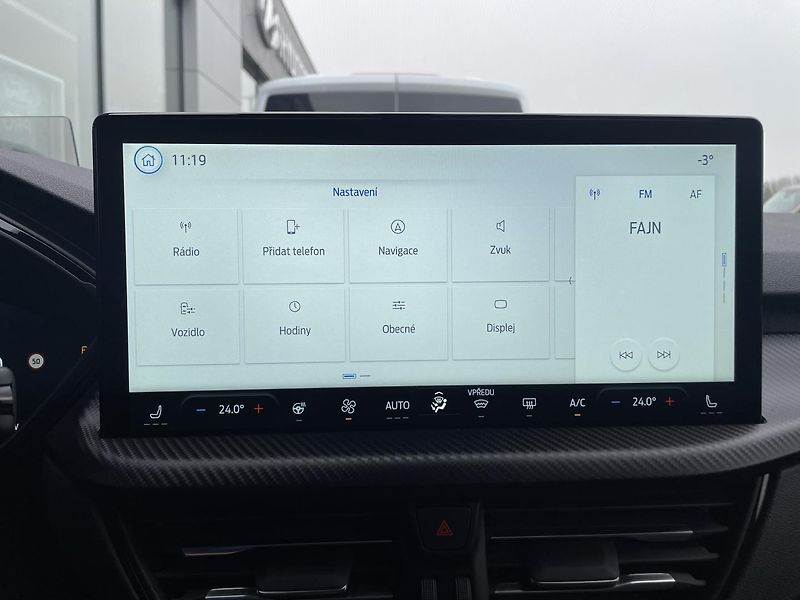 Ford Kuga ST-Line X 2,5 HEV 134 kW AT - fotka 32 z 39