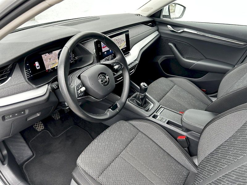 Škoda Octavia (2023) 1.5 TSI 110kW MP6 Style - fotka 25 z 35