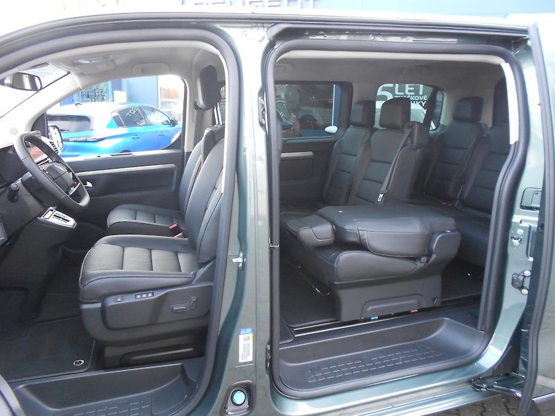 Peugeot Traveller Allure Standard 180 S&S EAT8 - fotka 6 z 8