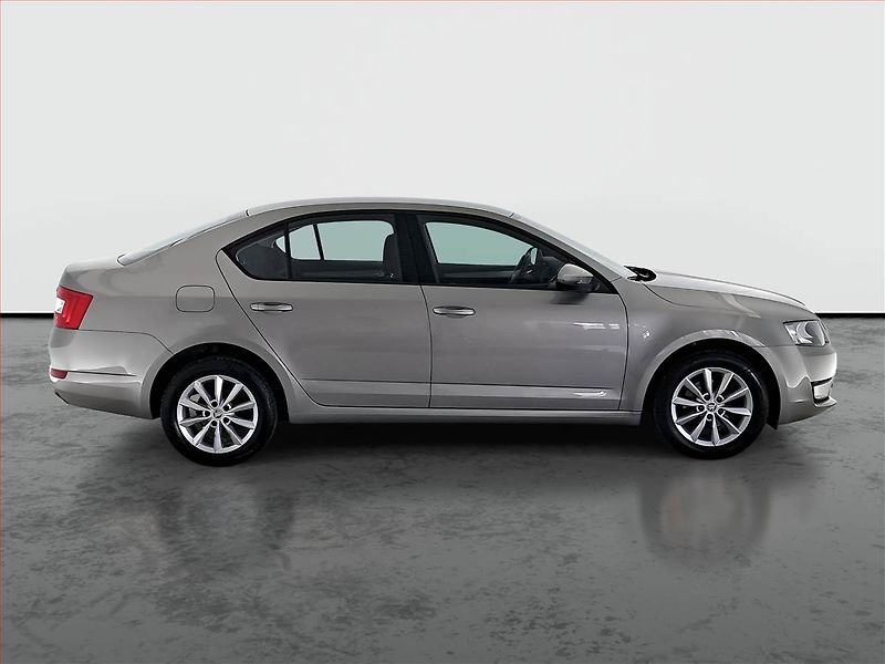 Škoda Octavia (2016) 1.2 TSI, Tempomat - fotka 6 z 18