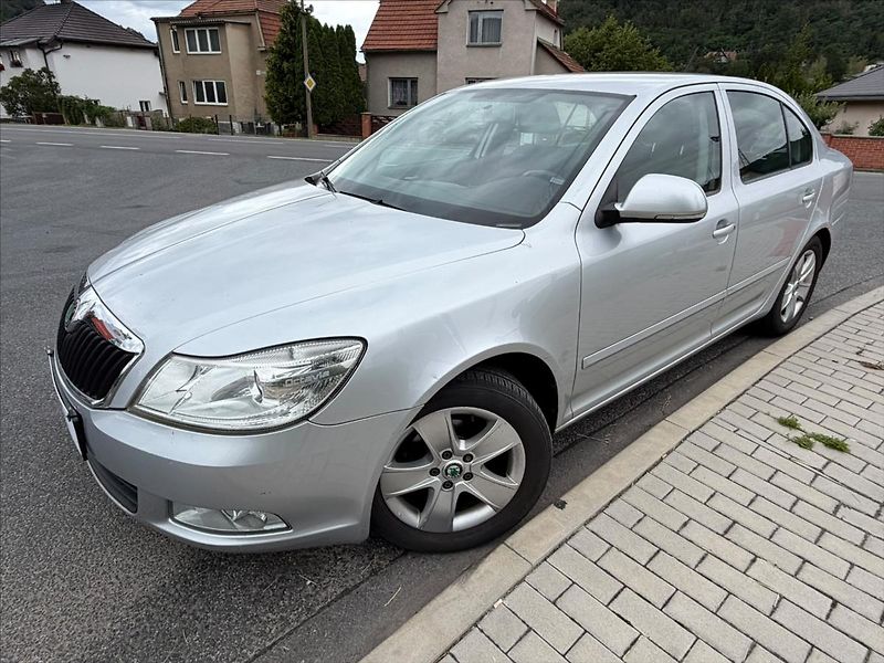 Škoda Octavia 1,6  1,6 DISEL - fotka 5 z 32