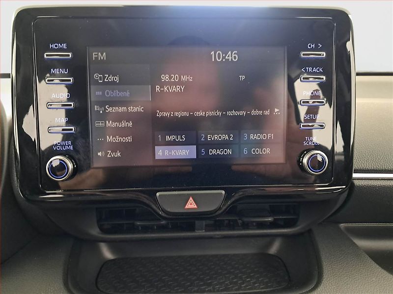Toyota Yaris (2021) 1.5 VVT-i - fotka 12 z 17