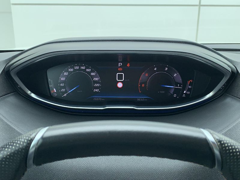 Peugeot 3008 GT 1.5 BlueHDi 96kW AT8 - fotka 19 z 29