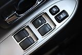 Mitsubishi Pajero 3,2 DI-D  ČR,AUTOMAT,4x4,7MÍST - náhled 22