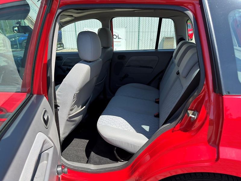 Ford Fusion 1.4 TDCi 50 kW - fotka 7 z 15