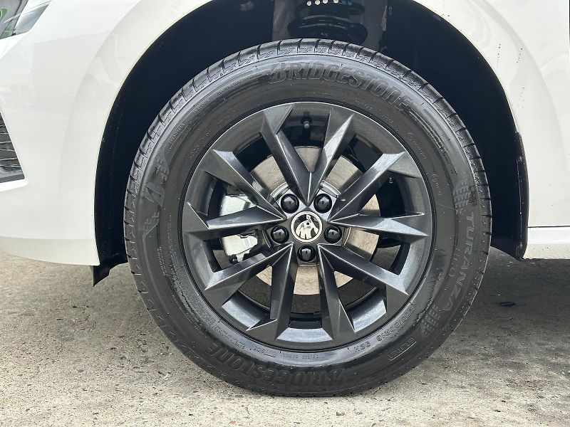 Škoda Kamiq 1.0TSi 116PS Selection 2Z.KLIM - fotka 7 z 37