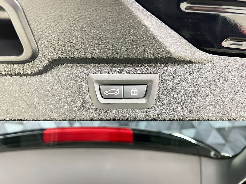 BMW X5 423KW INDIVIDUAL, PANORAMA - fotka 33 z 35
