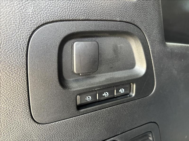 Ford S-MAX 2,5 HEV 140kW Titanium - fotka 14 z 47