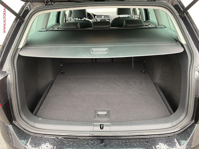 Volkswagen Golf (2015) 1.4 TSi, Highline, bixen - fotka 7 z 18