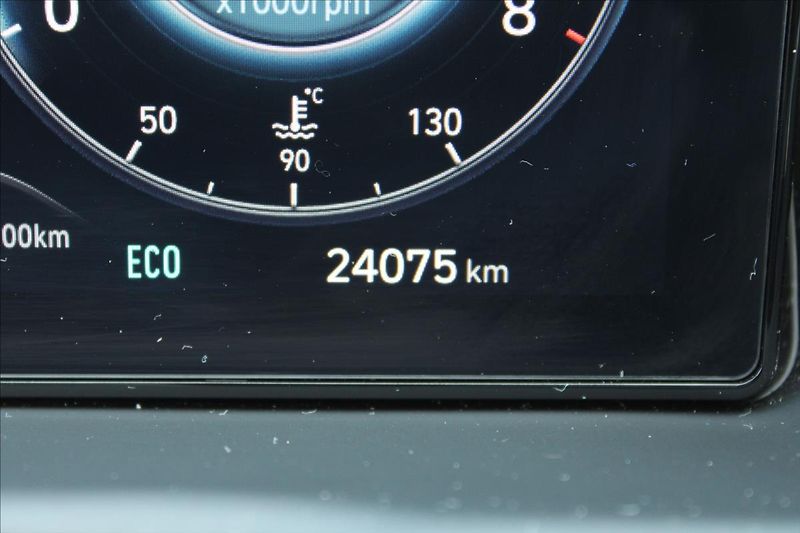 Hyundai Tucson 1,6 TGDI  1MAJ,AT,SMART,ZÁRUKA - fotka 9 z 35