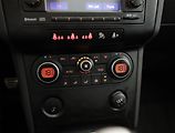 Nissan Qashqai (2009) 1.6, Serv.kniha, Tempomat - náhled 10