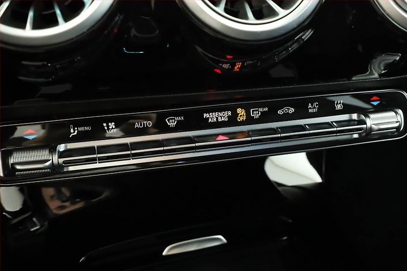Mercedes-Benz CLA (2023) AMG Paket 250 e - fotka 14 z 20