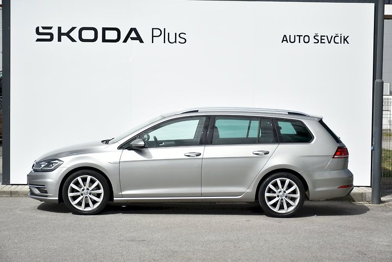 Volkswagen Golf (2020) MARATHON EDITION 1.5 TSI 96kW - fotka 12 z 32