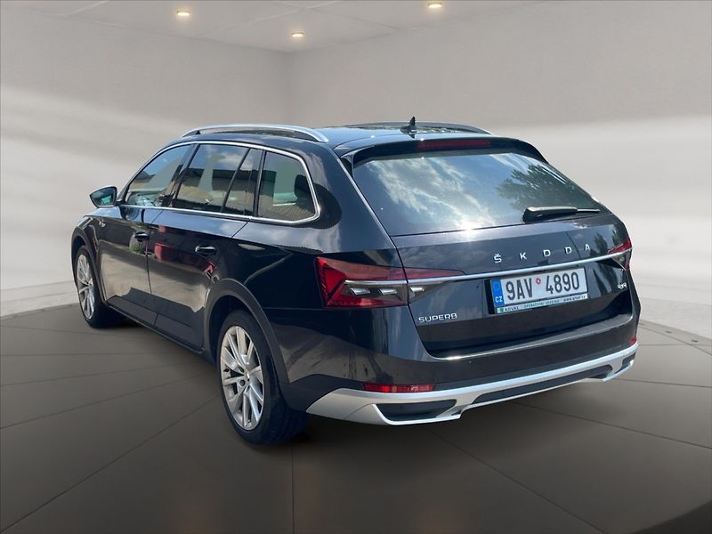 Škoda Octavia 2,0 TDI 147 Scout 4x4 DSG - fotka 4 z 11