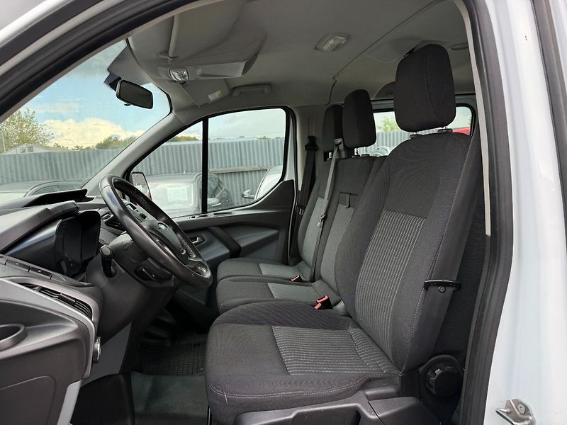Ford Transit Custom (2017) 2.0TDCi 77kW*L1H1*Klima*9míst* - fotka 9 z 22