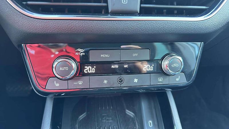 Škoda Kamiq Top Selection 1,0TSI 85kW DSG/ - fotka 16 z 27