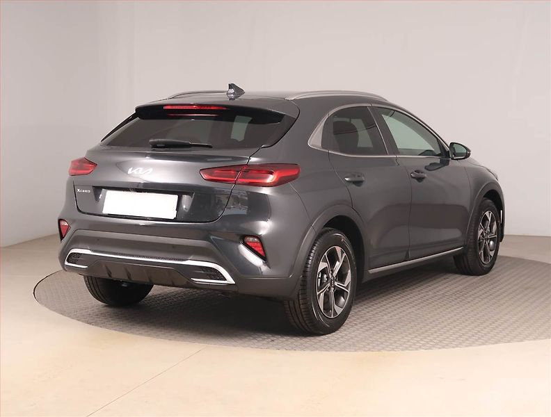 Kia XCeed (2026) 1.6 T-GDI, Ad. tempomat - fotka 5 z 18