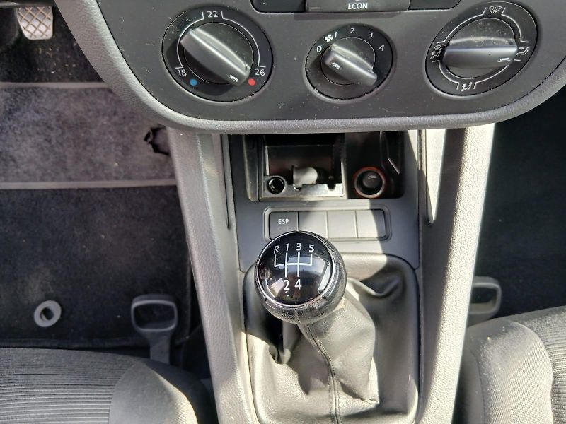 Volkswagen Golf 5, 1.4i - fotka 19 z 30