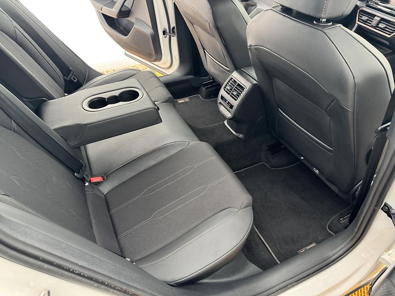 Cupra Formentor 1.5Tsi*CZ*DPH*1-MAJ*ZARUKA* - fotka 15 z 43