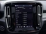 Volvo XC40 B4 FWD // ULTRA // REZERVACE - náhled 43