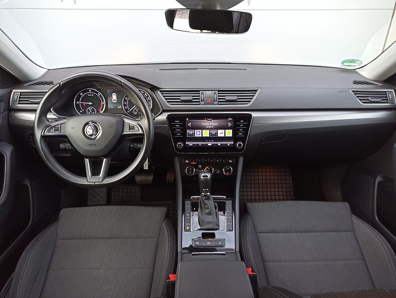 Škoda Superb 2.0TDi 140kW DSG 4X4 AMB - fotka 16 z 27