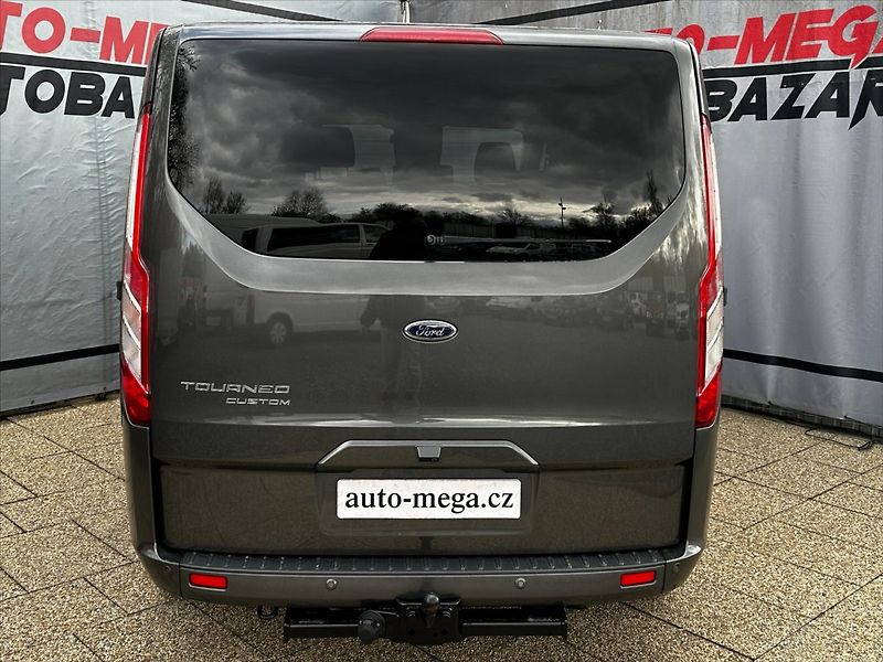 Ford Tourneo Custom 2,0 TDCi 96kW-CZ-DPH-SERVIS!! - fotka 7 z 45