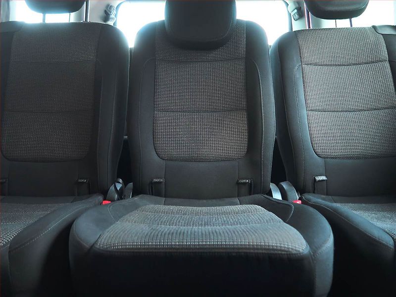 Volkswagen Sharan (2012) 2.0 TDI, Automat, 7 míst - fotka 10 z 19
