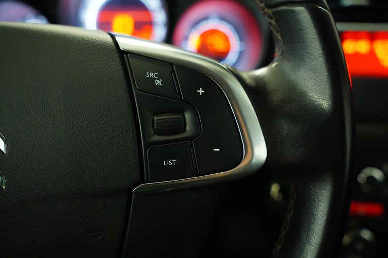 Citroën C4 - fotka 15 z 22
