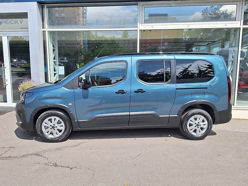 Peugeot Rifter (2025) LONG ALLURE 1.5 BHDi 130K MAN6 - fotka 3 z 24