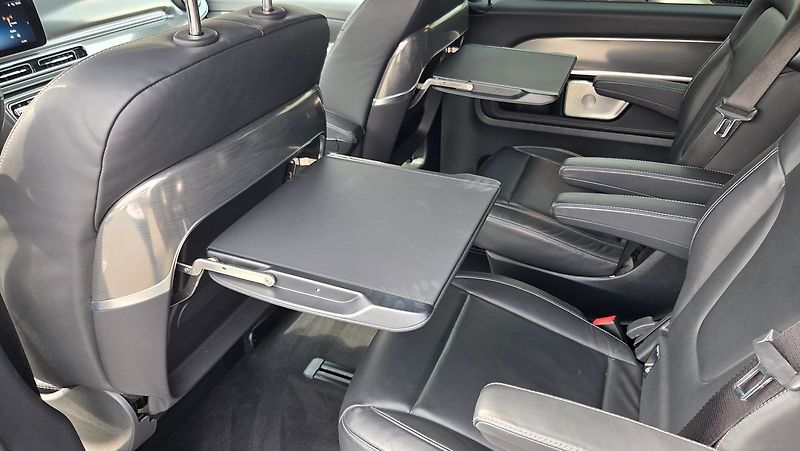 Mercedes-Benz Třídy V 300d/L EXCLUSIVE 4MATIC - fotka 20 z 27